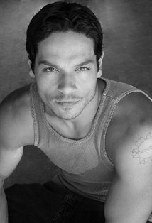 фото Грег Серано