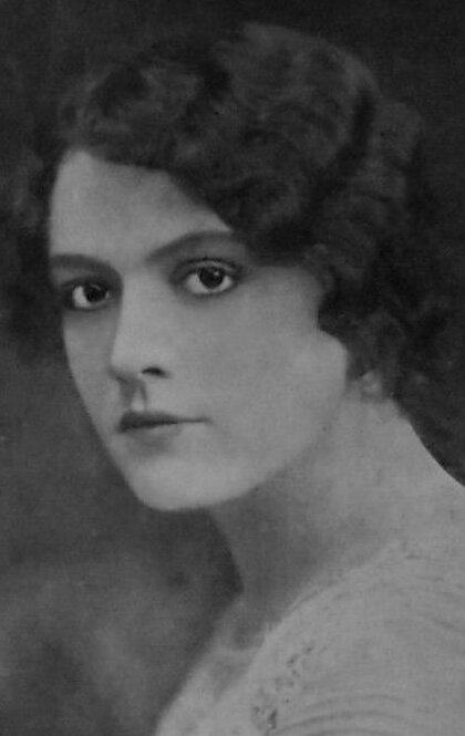 фото Джин Дарнелл