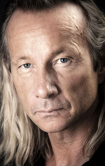 фото Маттиас Хьюз