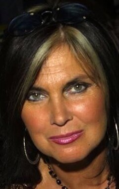 фото Кэролайн Манро