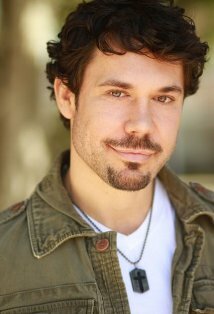 фото Джей Брэдли