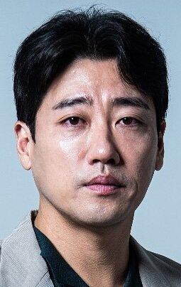 фото Юн Гван-у