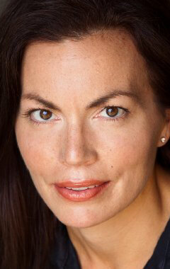 фото Алисия Риган