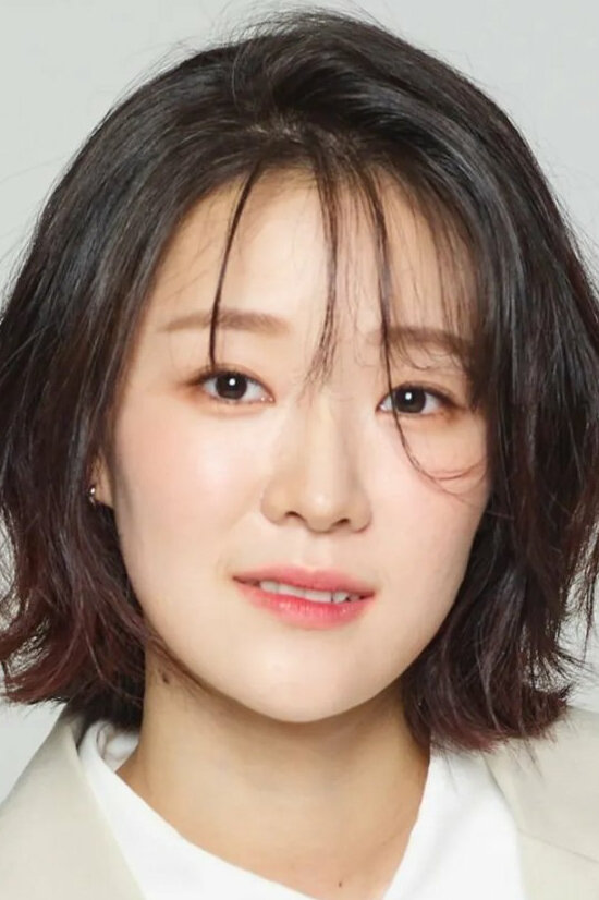 фото Ём Джи-ён