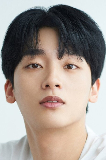 фото Юн Джи-хён