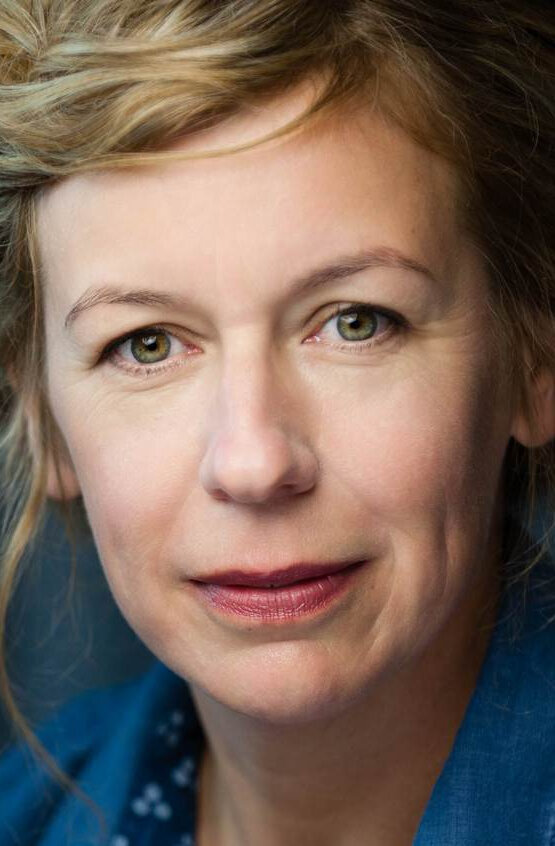 фото Эстер Коулз