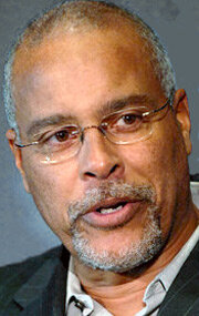 фото Пэрис Куоллес