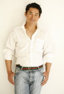 фото Таку Хираи