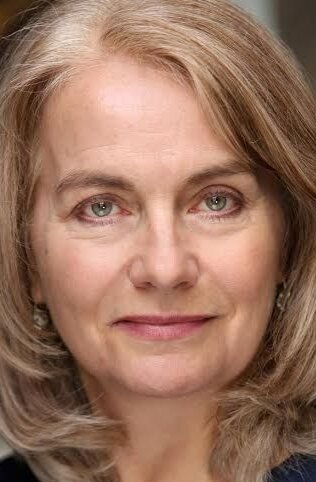 фото Джулия Ст. Джон