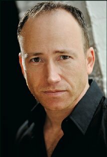 фото Guy Balotine