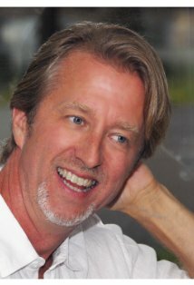 фото Трой Вестергард