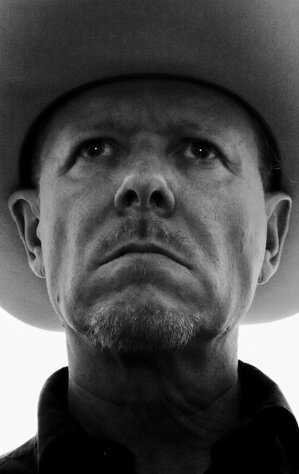 фото Майкл Джира