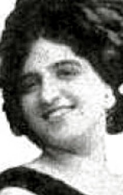 фото Анджелина Виллар