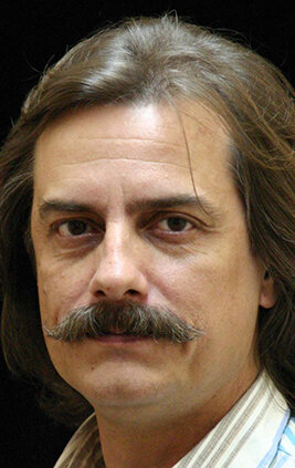 фото Шюкрю Тюрен