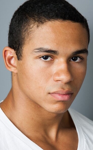 фото Ной Грэй-Кэби