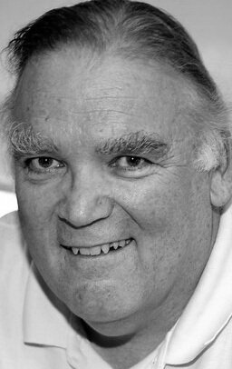 фото Пол А. Партэйн