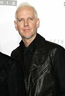 фото Том Дюмон