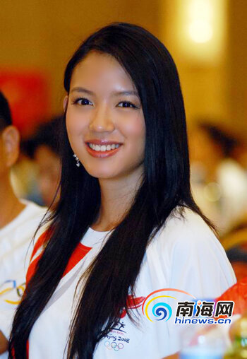 фото Анджела Чоу