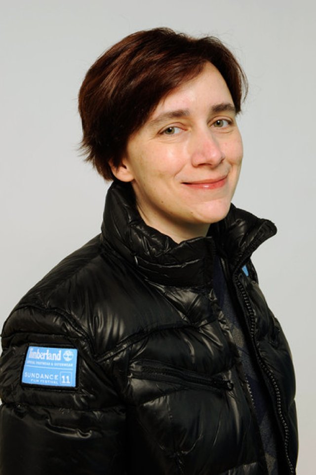 фото Маделин Олнек