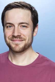 фото Аарон Бёрдетт