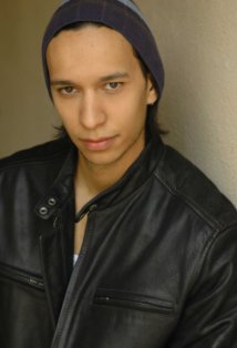 фото Николас Шейк