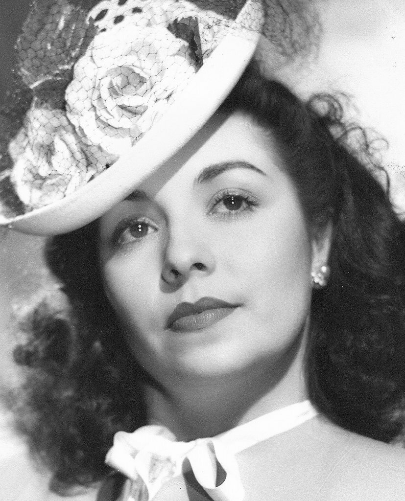 фото Альма Бельтран