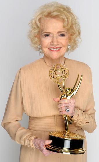 фото Агнес Никсон