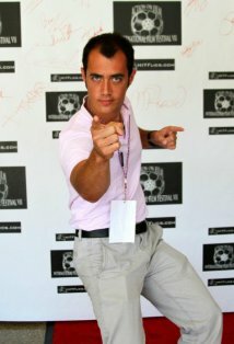 фото Майк Донис