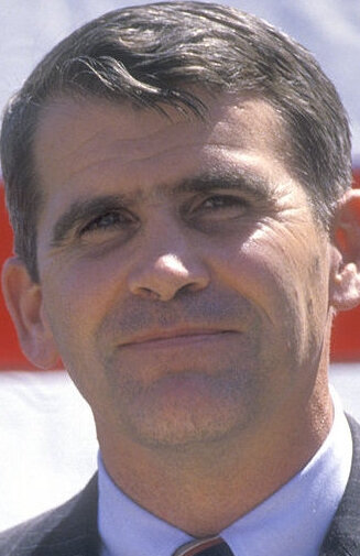 фото Оливер Норт