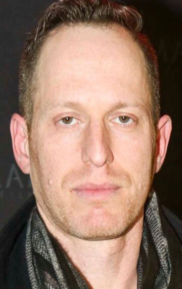 фото Лайор Геллер