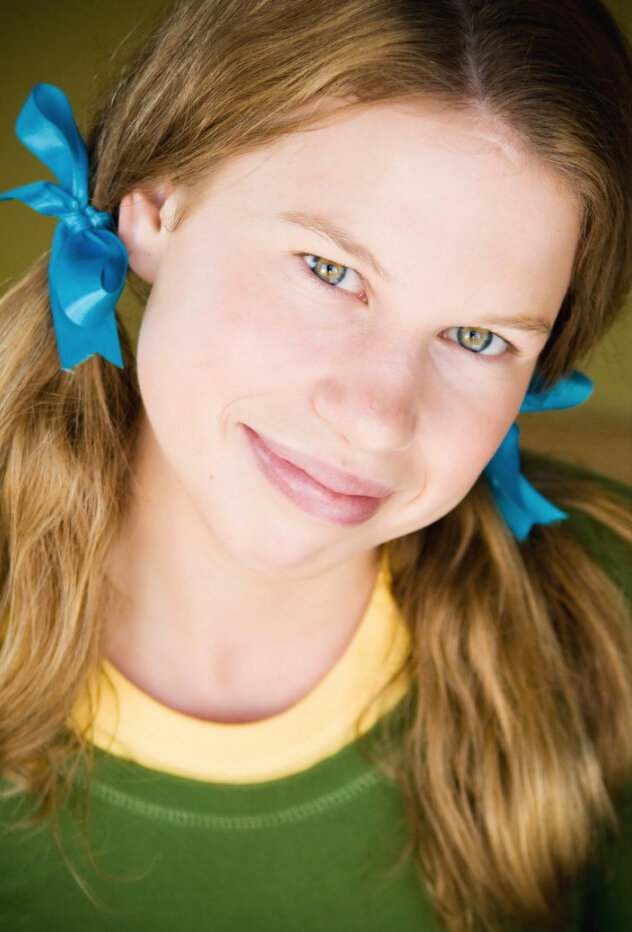 фото Хейли Холмс