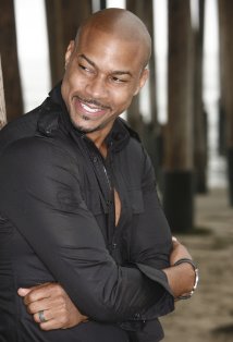 фото Файниз Митчелл