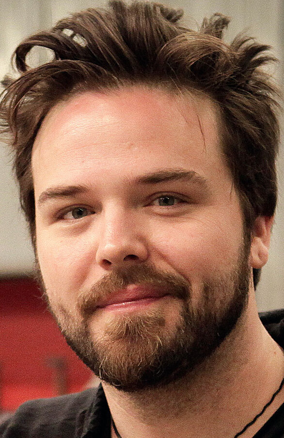 фото Тейт Стейнсик