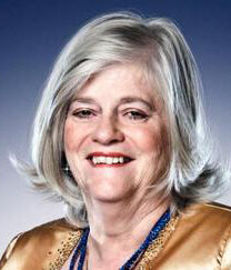 фото Ann Widdecombe