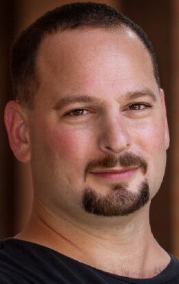 фото Адам Рокофф