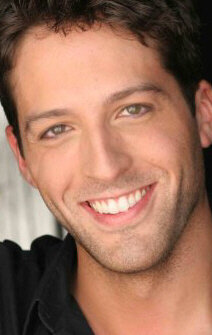 фото Сайрус Александр