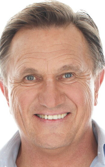 фото Фрэнки Дж. Холден