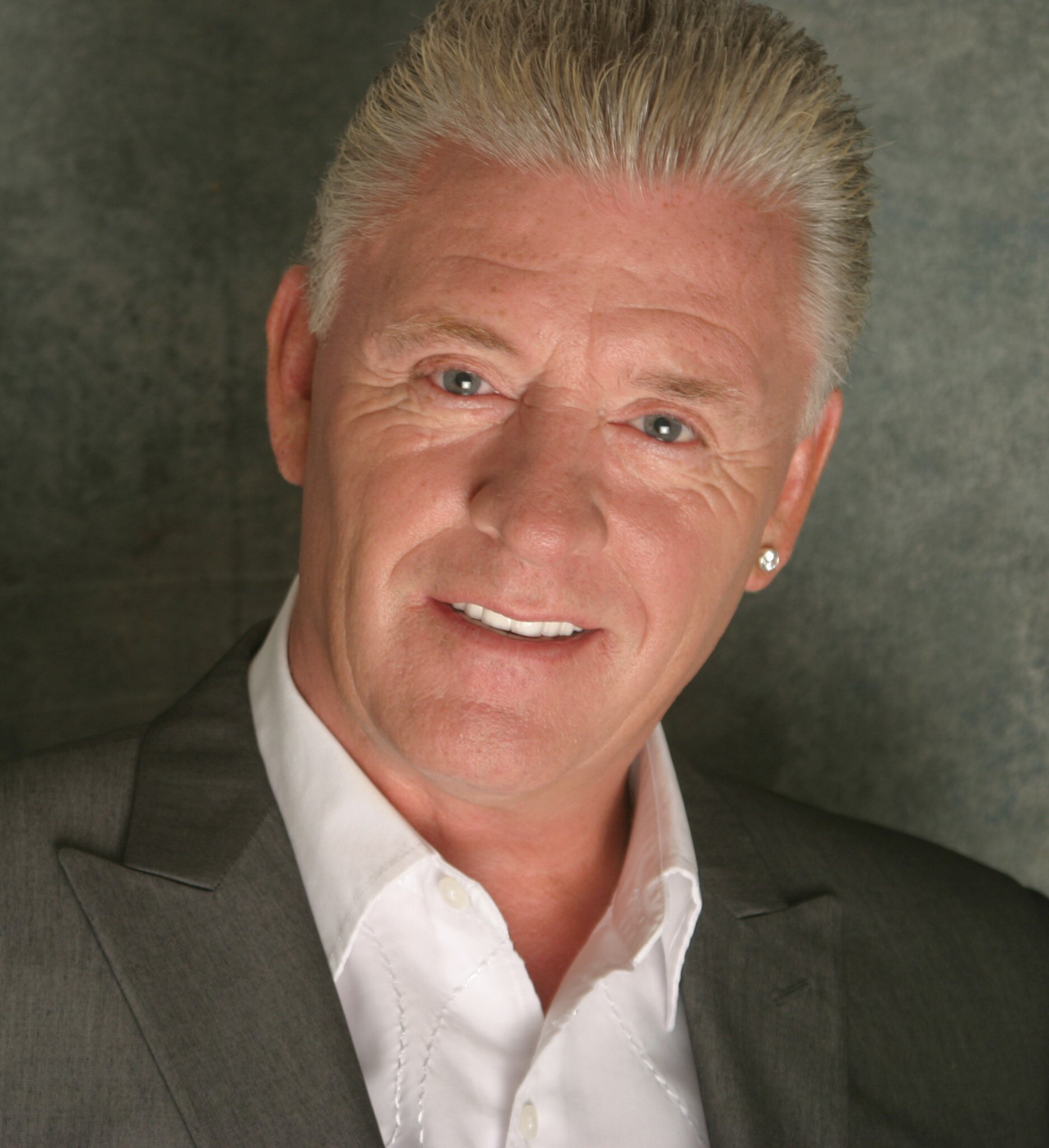 фото Дерек Акора