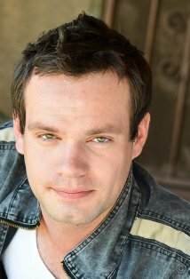 фото Пол Хэнсон