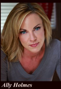 фото Элли Холмс