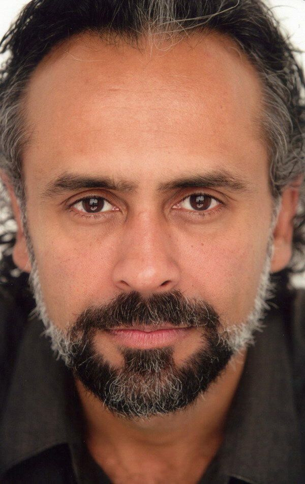 фото Бернард Уайт