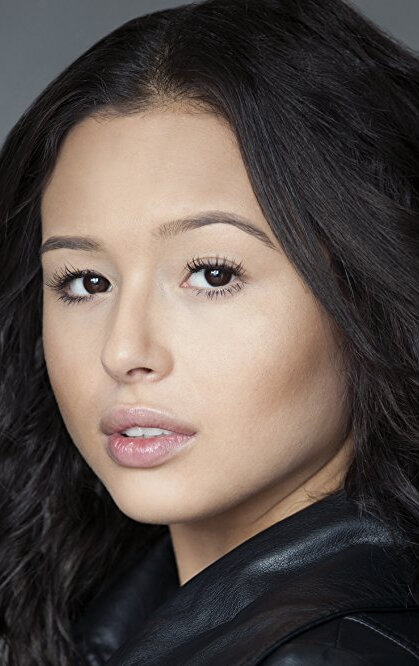 фото Кейли Сиканаи