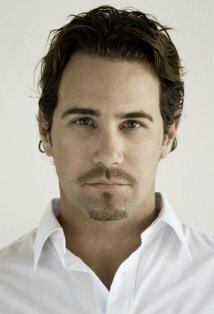 фото Дэррон Каллиган