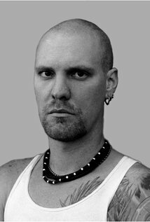 фото Джо Джеймс