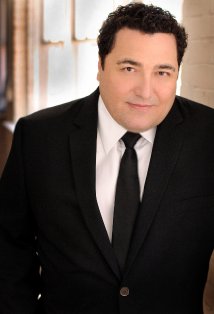 фото Damian Muziani