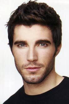 фото Хэрмон Уолш