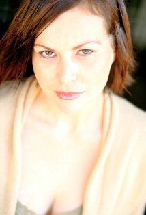 фото Анджела Уэр