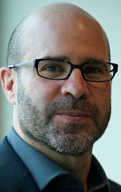 фото Скотт З. Бёрнс