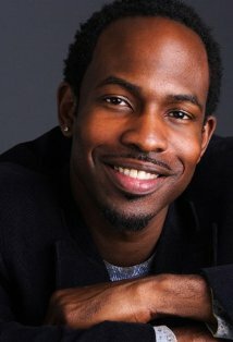 фото Скай Дэннис