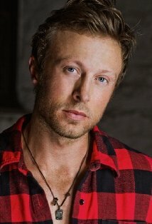 фото Кейси Фуллер